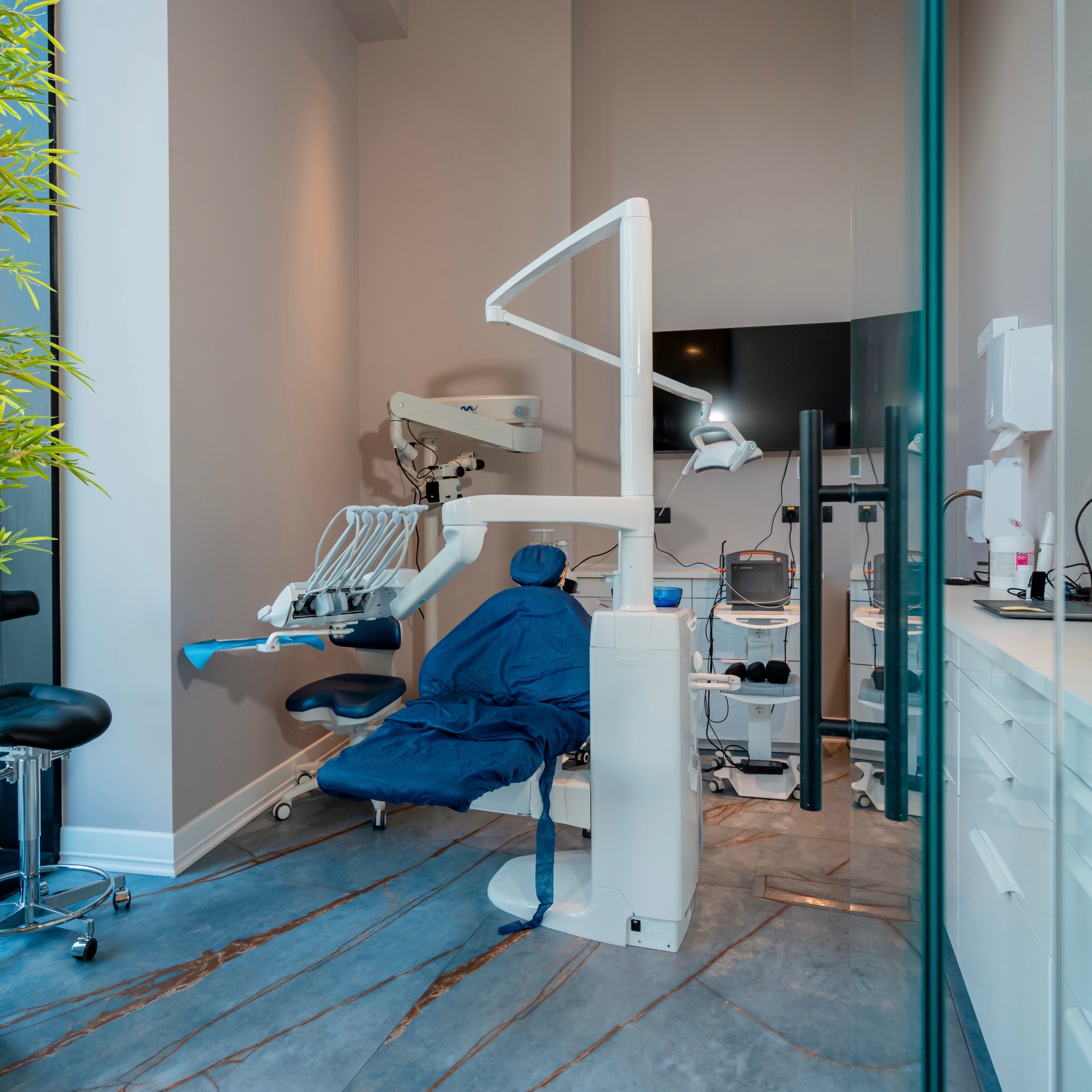Clinica M&M Dental București — 13